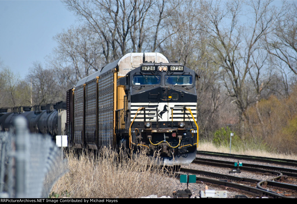 NS freight train awaits yard entrance